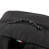 puma-plecak-ferrari-07819902-cechy-dodatkowe-na-zamek