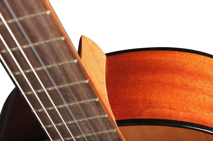 admira-malaga-gitara-klasyczna