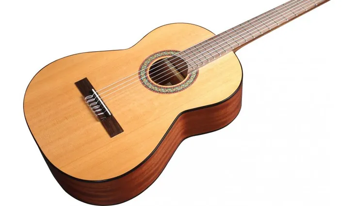admira-malaga-gitara-klasyczna-marka-admira