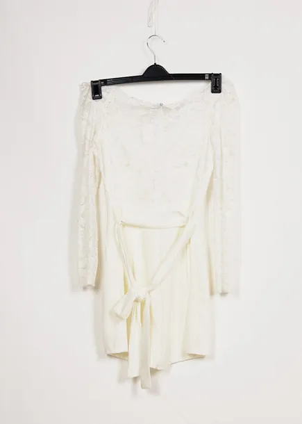 kombinezon-bialy-prettyliitlething-r-36-rozmiar-36