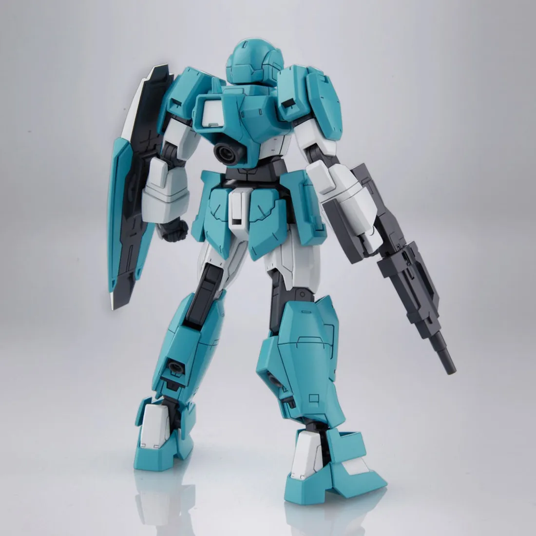 model-figurki-gundam-hg-1-144-adele