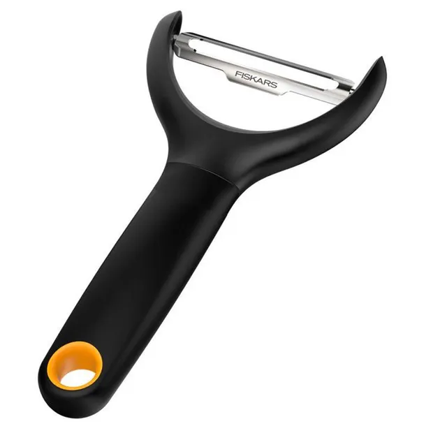 obierak-do-warzyw-fiskars-15cm