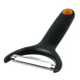 obierak-do-warzyw-fiskars-15cm-marka-fiskars