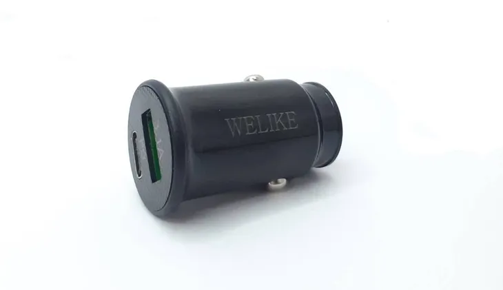 ladowarka-samochodowa-usb-pd-usb-c-31a