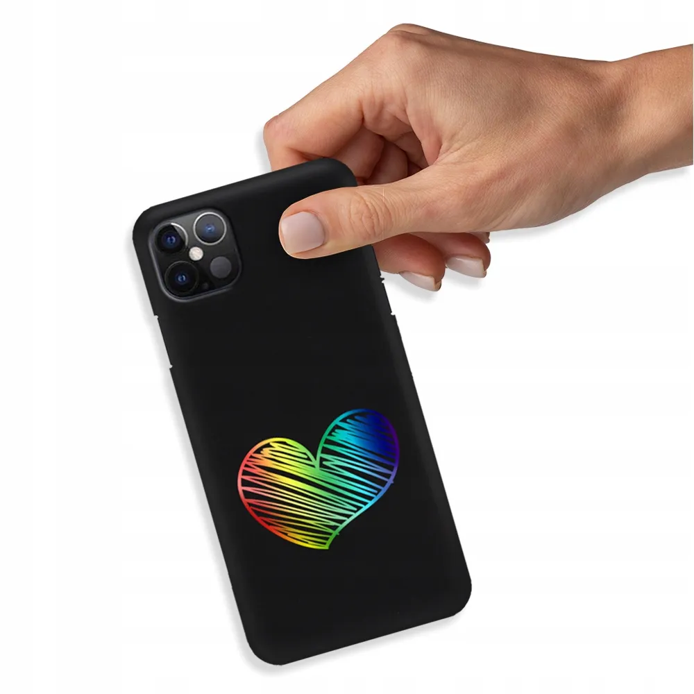 etui-blyszczace-do-iphone-12-pro-max-serca-wzory