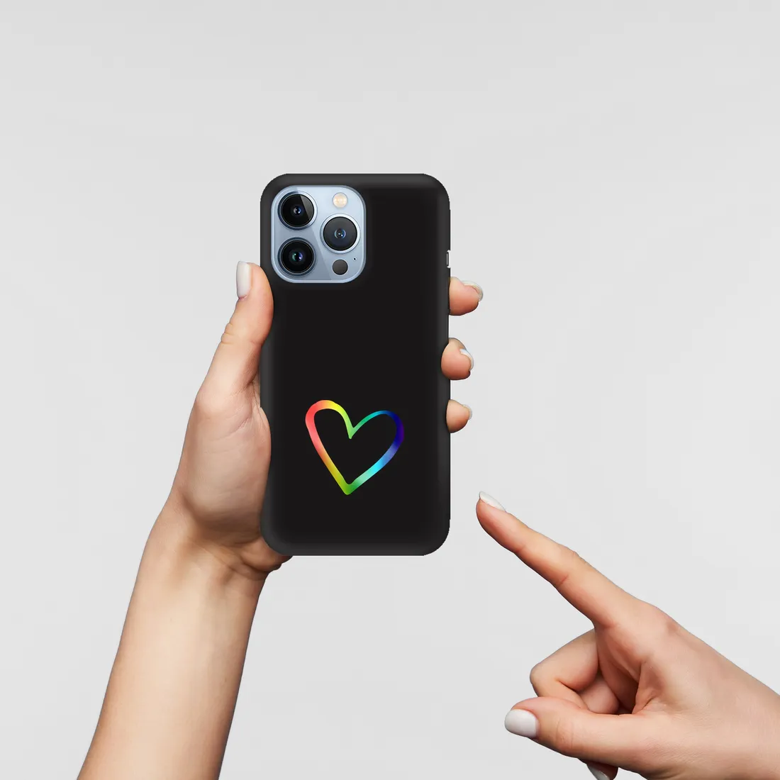 etui-blyszczace-do-iphone-13-pro-max-serca-wzory