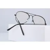 okulary-zerowki-pilotki-aviator-cechy-dodatkowe-etui-w-zestawie