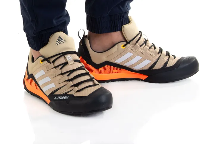 terrex-swift-solo-2-42-marka-adidas