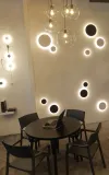 kinkiet-ring-led-l-czarny-kolor-czarny