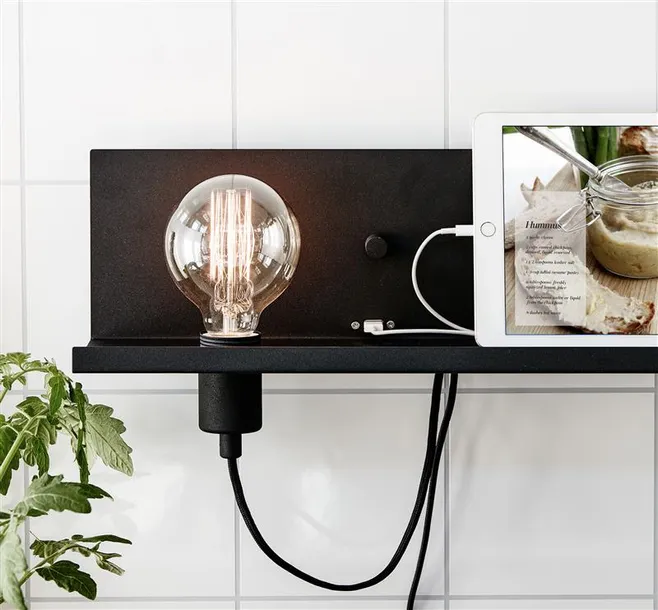 kinkiet-polka-multi-usb-czarna-kolor-czarny