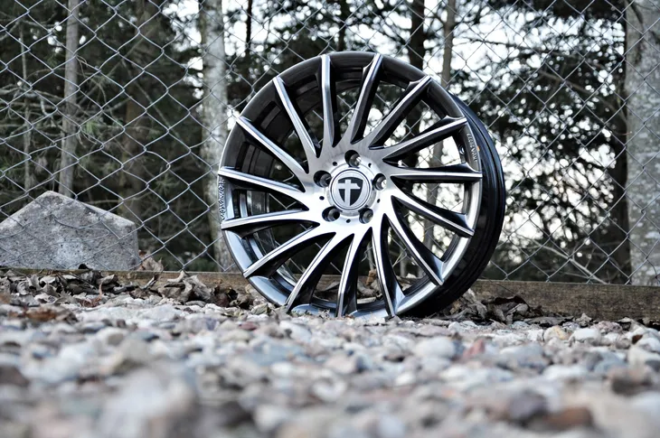 tomason-tn16-18-5x100-darkhyperblack-srednica-felgi-18