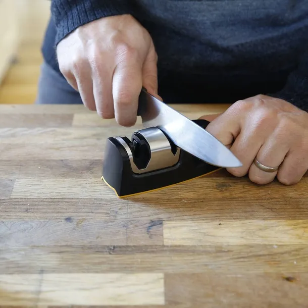 ostrzalka-kuchenna-work-sharp-kitchen-edge-marka-ostrzalki