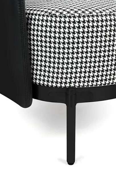 fotel-venice-black-czarny-stan-nowy-wysokosc-mebla-73-cm