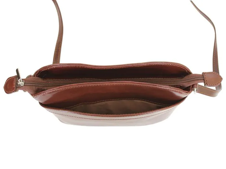 damska-torebka-skorzana-vera-pelle-listonoszka-wysokosc-uchwytow-60-cm