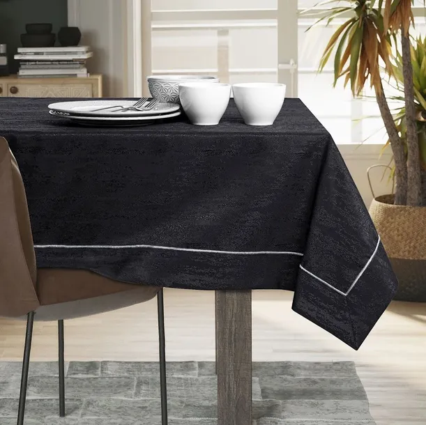 ameliahome-obrus-vesta-brd-ppg-black-110x140-stan-nowy-kolor-inny