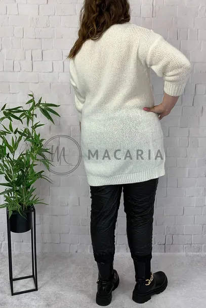 oversizeowy-sweter-asymetryczny-plus-size-ecru-wzor-dominujacy-bez-wzoru