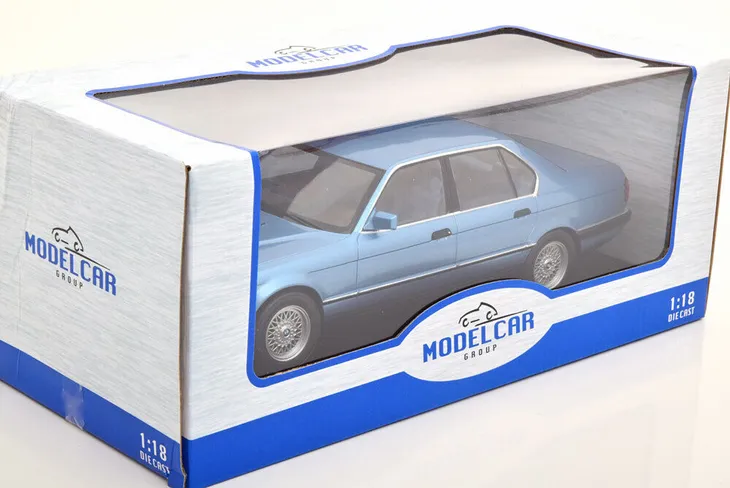 mcg-bmw-730i-e32-1986-niebieski-marka-inna