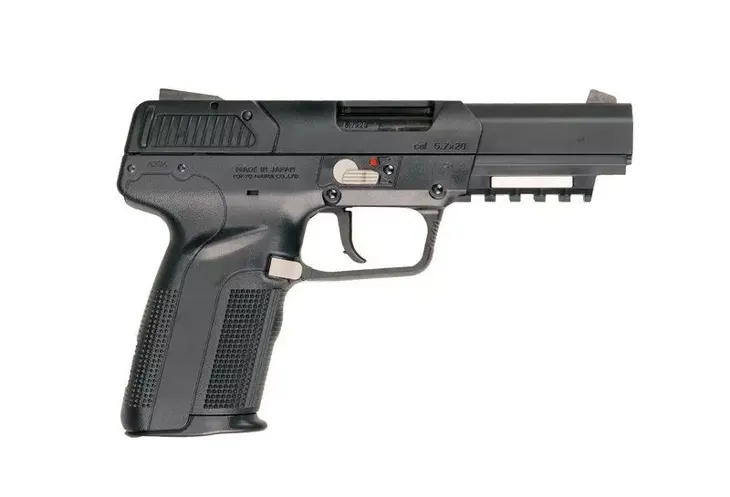 replika-pistoletu-5-7-marka-tokyo-marui