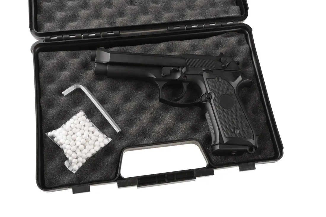 replika-pistoletu-g195-stan-nowy