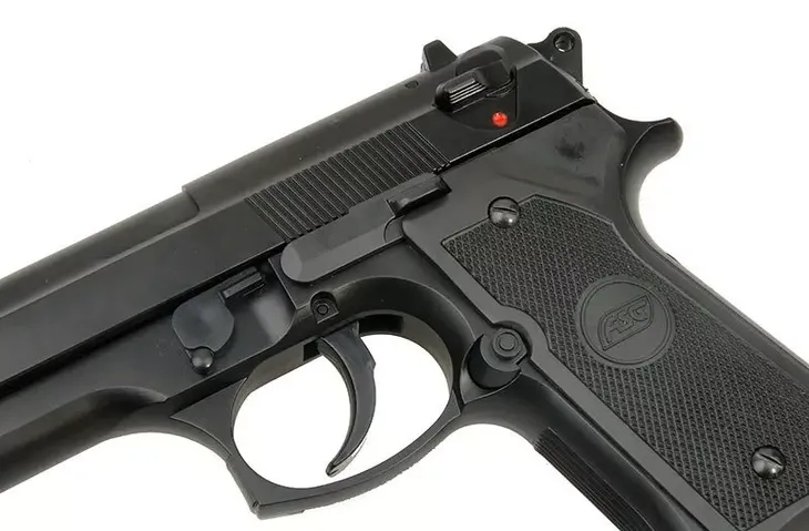 replika-pistoletu-m92fs-zasilanie-sprezynowe-stan-nowy