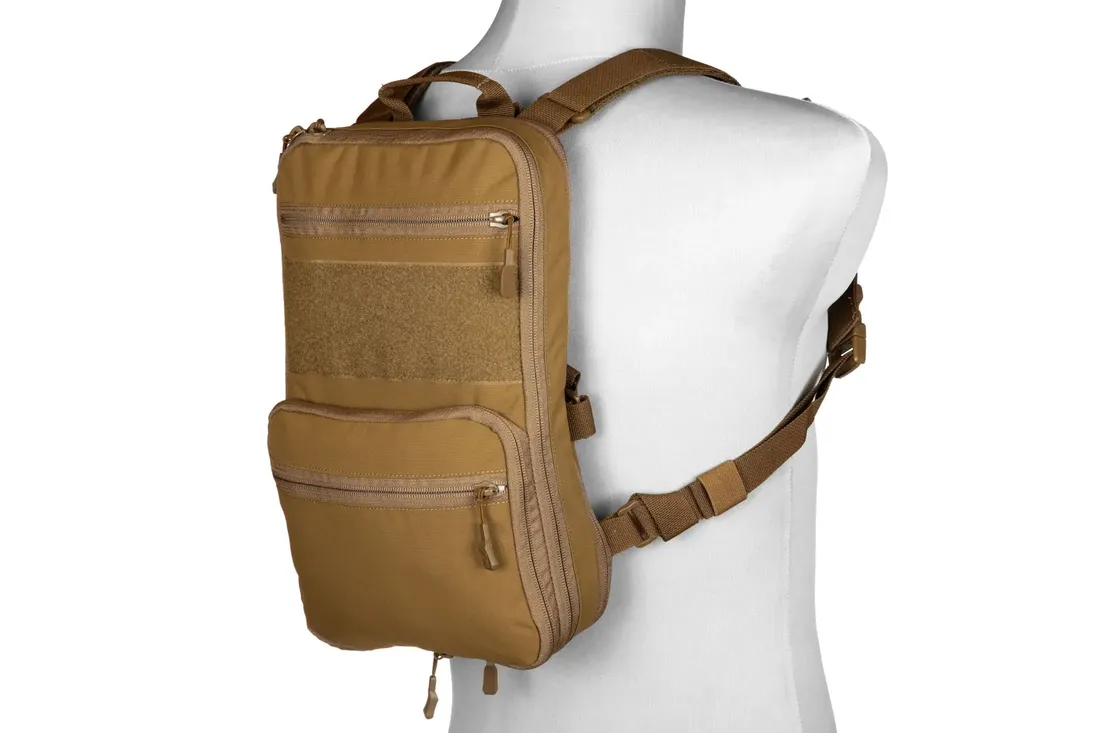 plecak-typu-flat-pack-2-0-coyote-brown