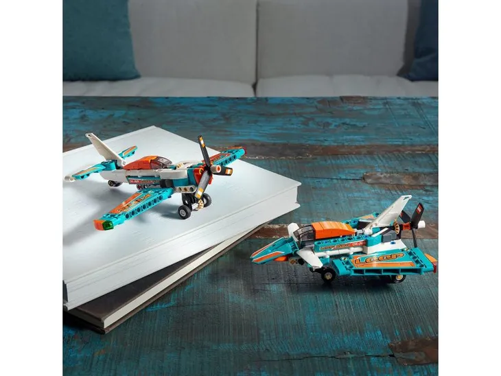 lego-technic-samolot-wyscigowy-42117-stan-nowy-plec-chlopcy