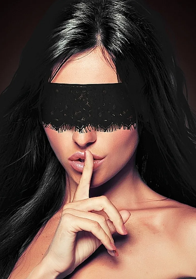 mystere-lace-mask-black