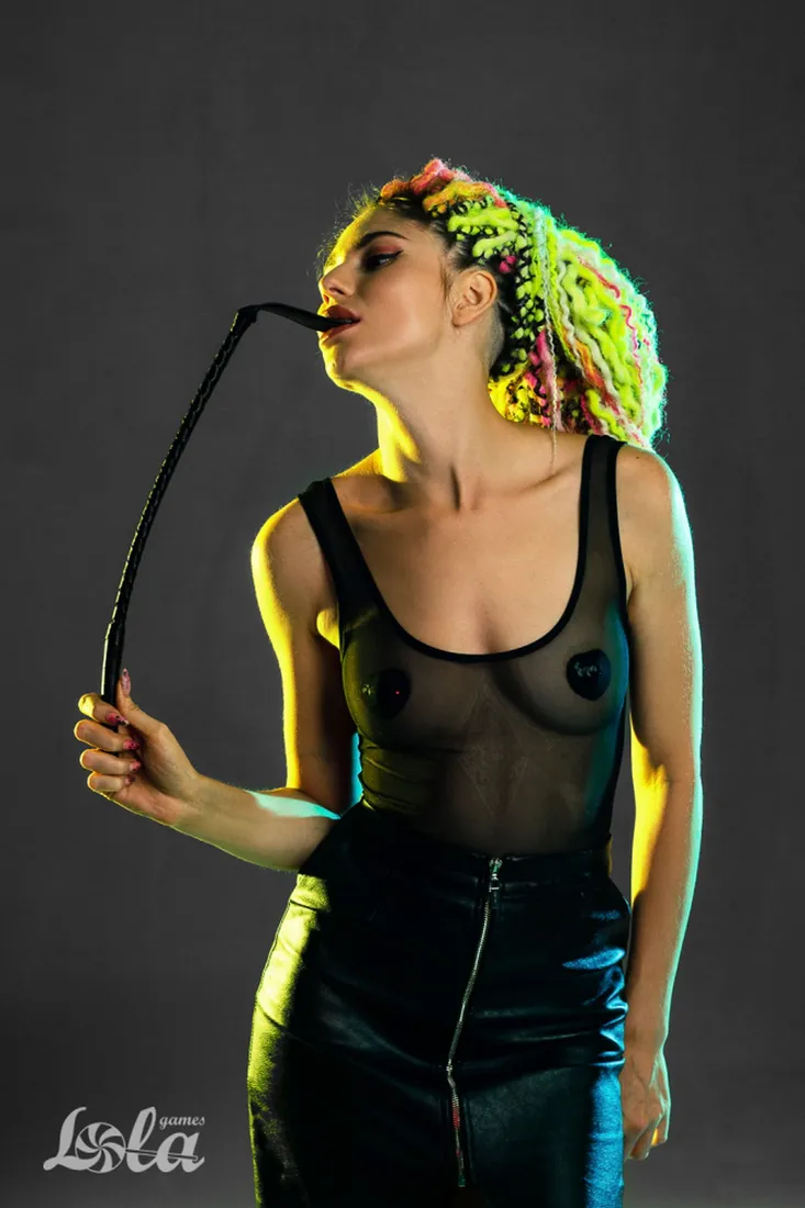 riding-crop-party-hard-tease