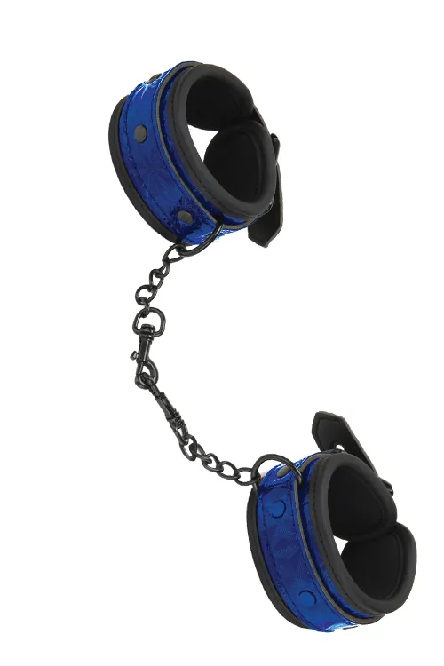 whipsmart-diamond-hand-cuff-blue