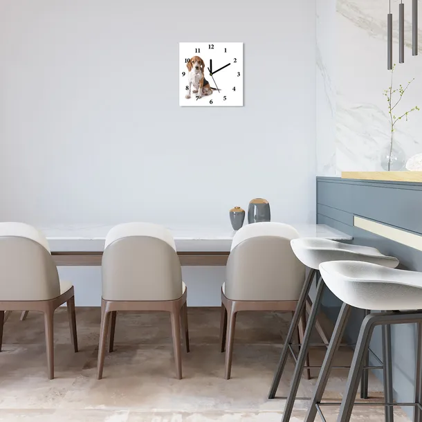 zegar-scienny-cichy-siedzacy-beagle-30x30-marka-cosy-planet