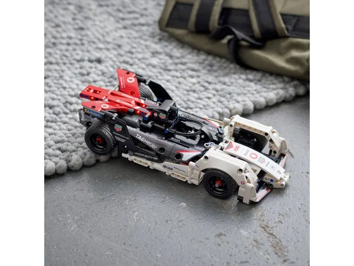 lego-technic-formula-e-porsche-99x-electric-42137-rodzaj-zestaw