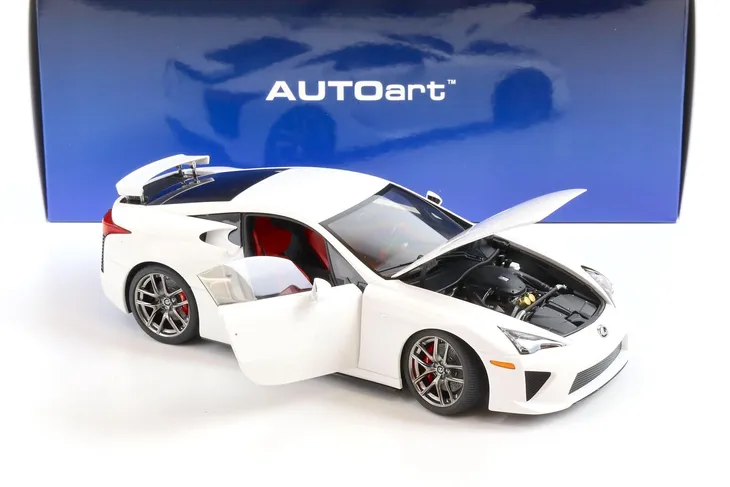 autoart-lexus-lfa-2012-bialy-marka-inna