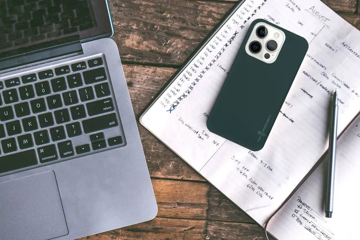 etui-do-iphone-14-pro-max-twardowsky-hole-szklo-stan-nowy-dedykowany-model-iphone-14-pro-max