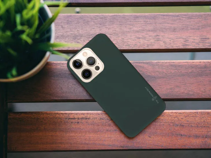 etui-do-iphone-14-pro-max-twardowsky-hole-szklo-stan-nowy-typ-plecki