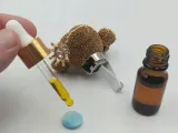 zapach-perfumy-dekoracja-do-samochodu-auta-mis