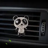 zapach-perfumy-dekoracja-do-samochodu-auta-panda