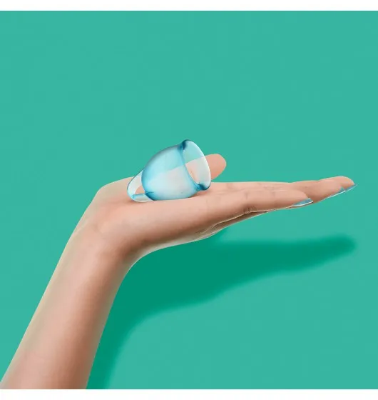 feel-confident-menstrual-cup-set-light-blue-stan-nowy