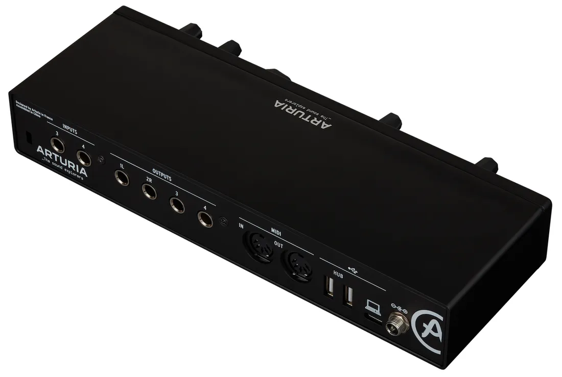 arturia-minifuse-4-black-interfejs-audio