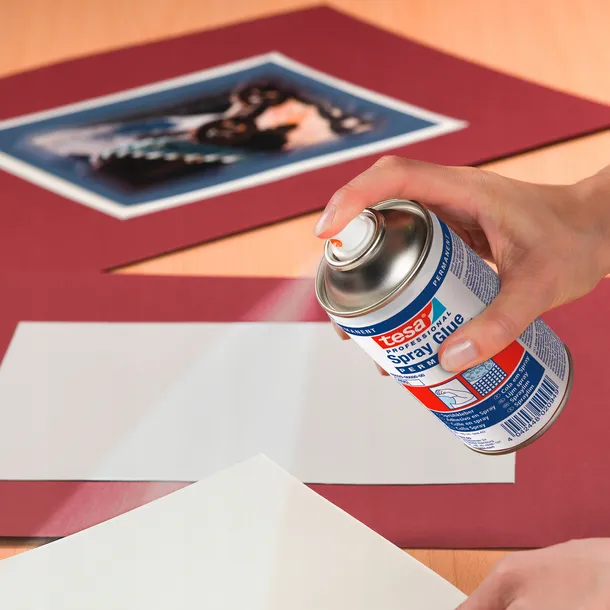 klej-w-sprayu-300ml-permanentny-kolor-bezbarwny