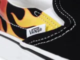 vans-flame-slip-on-black-true-white-38-wysokosc-niskie