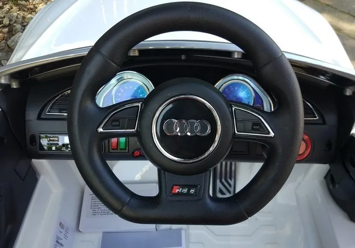 auto-na-akumulator-audi-rs5-biale-wiek-dziecka-brak-informacji-stan-nowy