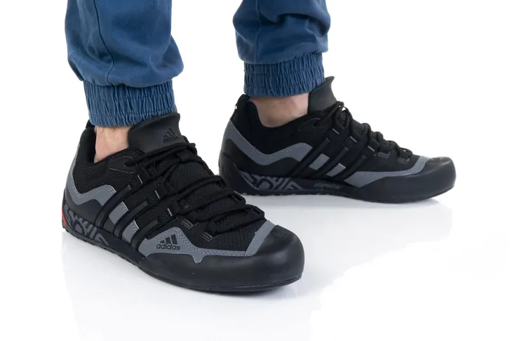 terrex-swift-solo-44-marka-adidas