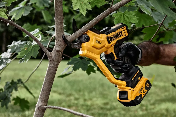 dewalt-sekator-18v-dcmpp568n-napiecie-akumulatora-18-v