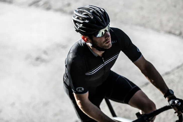 rogelli-tecta-ultralekki-kask-rowerowy-stan-nowy-marka-inna-marka
