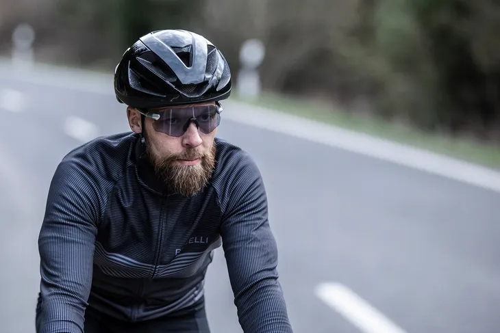 rogelli-puncta-kask-rowerowy-czarny-stan-nowy-kolor-czarny