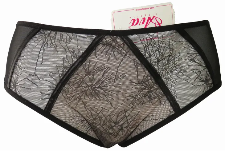 ava-1995-black-figi-l