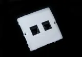 simon-basic-gniazdo-komputerowe-rj45-pod-5e-biale-stan-nowy