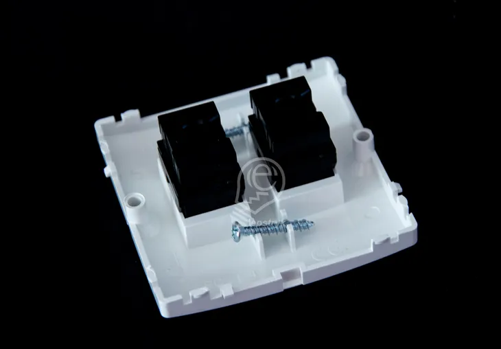 simon-basic-gniazdo-komputerowe-rj45-pod-5e-biale-typ-gniazda-gniazdo-listwa
