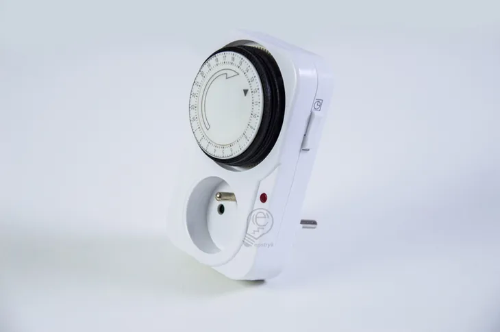 programator-czasowy-mechaniczny-wylacznik-timer-waga-z-opakowaniem-0-2-kg
