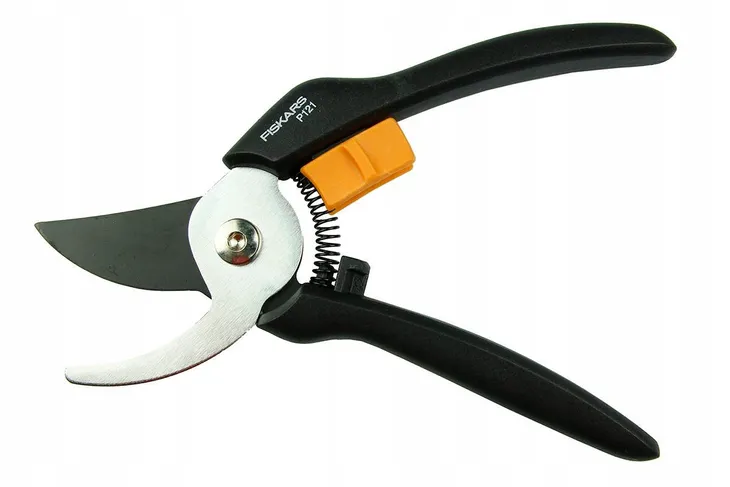 fiskars-sekator-nozycowy-solid-p121-waga-z-opakowaniem-0-2-kg